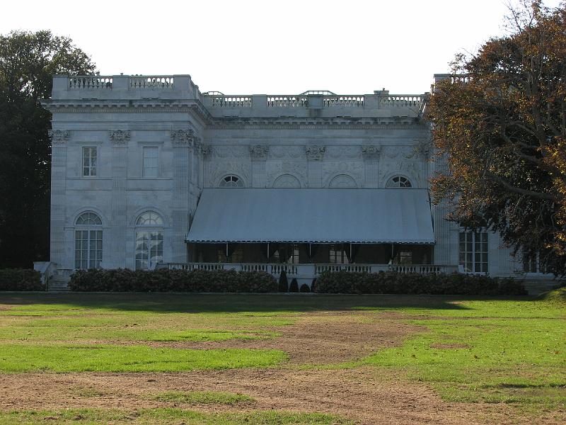 2008-10-12_Tiverton_Newport_Mansions 031.jpg